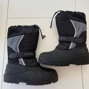 EUC - L.L. Bean kids Northwoods winter snow boots, size 6.  Black and gray.